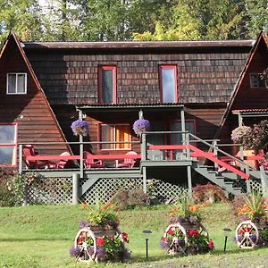 Sunny Bluffs Chalets Villa Kaslo Exterior photo