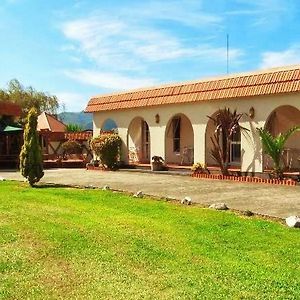 Casa Mexicana Paeroa Exterior photo