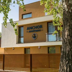 Anchor Apartman By Hellobalatonlelle Bed & Breakfast Exterior photo