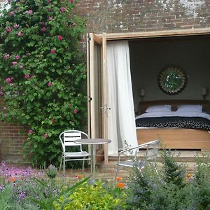The Humbleyard Bed & Breakfast Ashwellthorpe Exterior photo