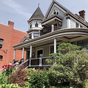 Mahogany Manor Bed & Breakfast Saint John Exterior photo