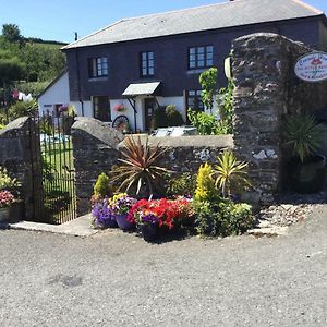 Coombe House B&B Cawsand Exterior photo