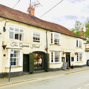 The Queens Head Stratford-upon-Avon Exterior photo