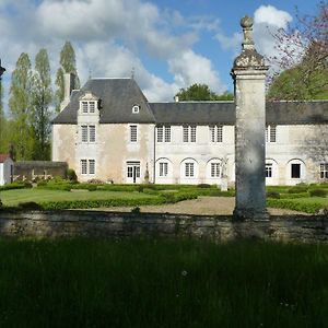 Logis Du Chateau Du Bois Doucet Bignoux Exterior photo