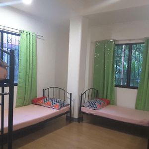 Omg Guesthouse Room For 6 Samal Exterior photo