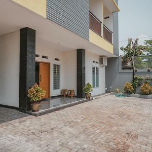 Reddoorz Syariah Near Pahoman Stadium Lampung Bandar Lampung Exterior photo