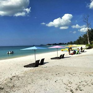 Belitung Holiday Resort Sijuk Exterior photo