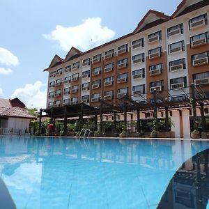 Permai Hotel Kuala Terengganu Exterior photo