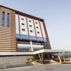 Oyo 10127 Svm Grand Uppal Hotel Hyderabad Exterior photo