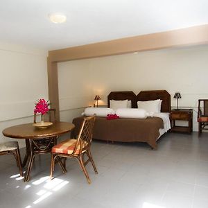La Pura Vista Hotel Bonaire Room photo