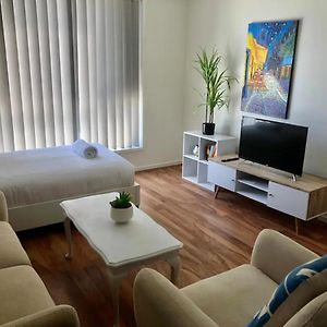 Bright 1 Bedroom Apartment 5Km To Surfers Paradise Gold Coast Exterior photo