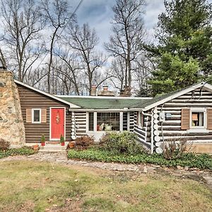 Macungie Cabin With Fireplace Near Bear Creek Skiing Exterior photo