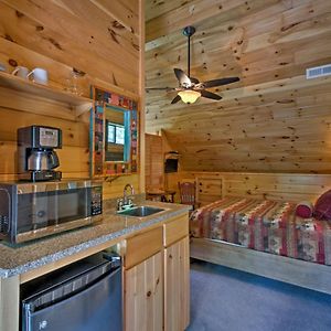 Bryson City Cabin With Hot Tub And Mountain Views! Exterior photo