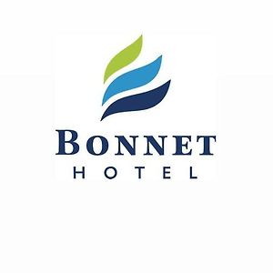 Bonnet Hotel Surabaya Exterior photo