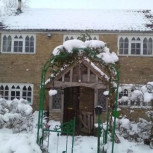 Remarkable 3 Bed Cottage In Bath Woolverton Exterior photo