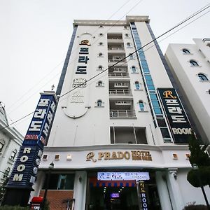 Prado Hotel Mokpo Exterior photo