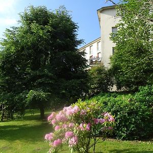 Hotel Ambroise Uzerche Exterior photo