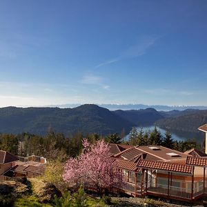 Villa Eyrie Resort Malahat Exterior photo