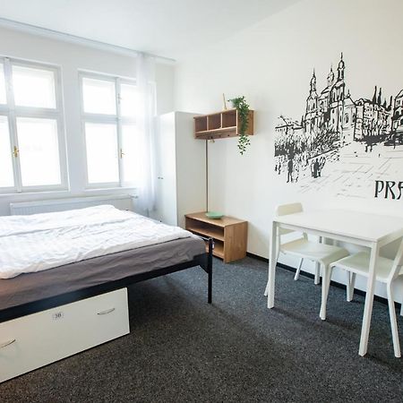 Mai Bohemia Hostel And Apartment Prague Exterior photo