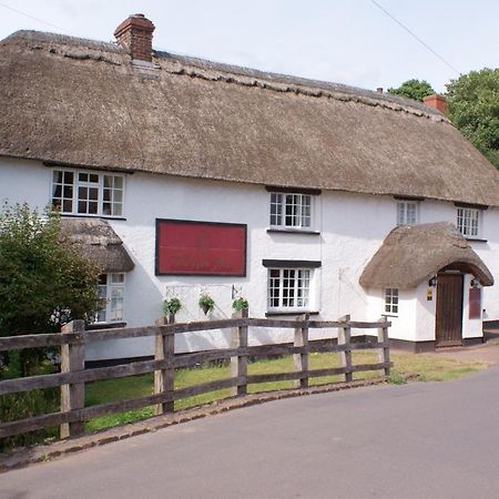 New Inn Crediton Exterior photo