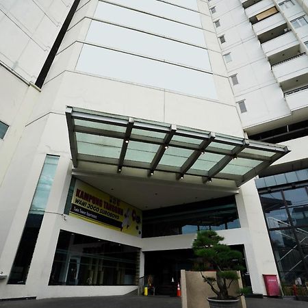 Collection O 29 Twin Tower Hotel Surabaya Exterior photo