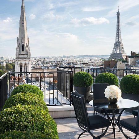 Four Seasons Hotel George V Paris Exterior photo