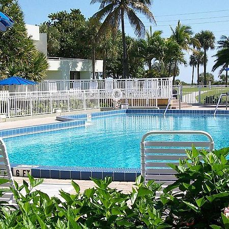 Berkshire By The Sea Aparthotel Delray Beach Exterior photo