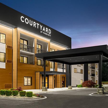 Courtyard Paducah West Hotel Exterior photo