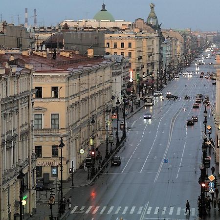 Ra Nevsky 102 Hotel Saint Petersburg Exterior photo