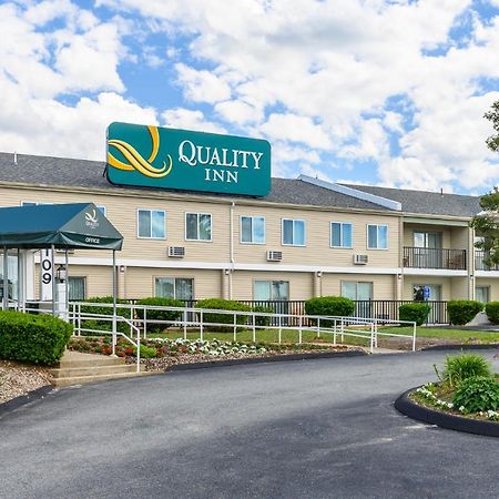 Quality Inn Cape Cod Bourne Exterior photo