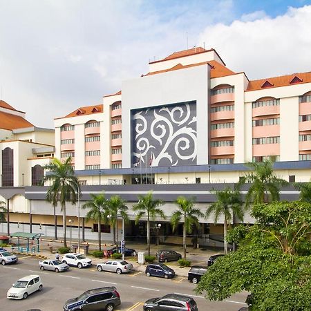 Espira Sri Petaling Hotel Kuala Lumpur Exterior photo