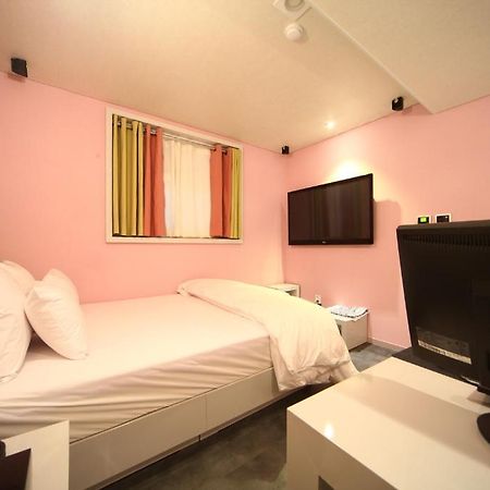 Baron De Paris Motel Seoul Room photo