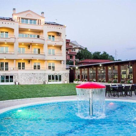 Apart Hotel Llolla Ulcinj Exterior photo