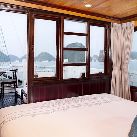 Aphrodite Cruise Ha Long Exterior photo