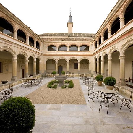 Hotel San Antonio El Real Segovia Exterior photo