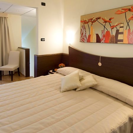 As Hotel Cambiago Room photo