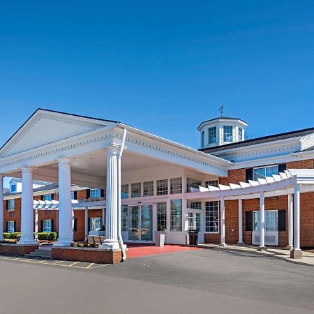 Clarion Hotel Lexington Exterior photo