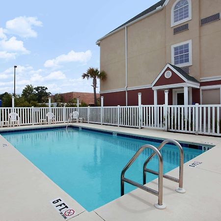 Microtel Inn & Suites By Wyndham Panama City Facilities photo
