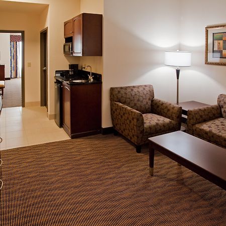 Holiday Inn Express Hotel & Suites Austin South - Buda, An Ihg Hotel Room photo