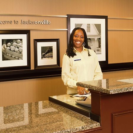 Hampton Inn & Suites Jacksonville-Airport Interior photo