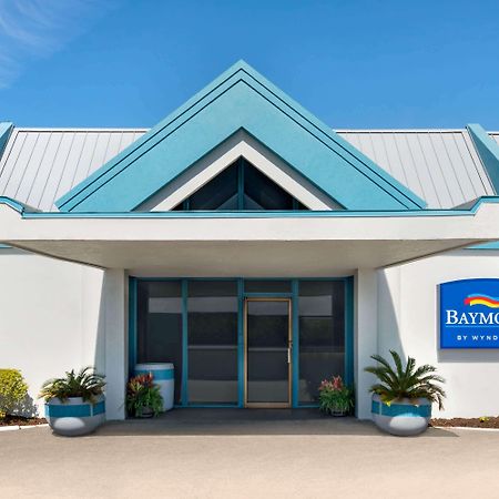 Baymont By Wyndham Daytona Beach/Intl Speedway Exterior photo