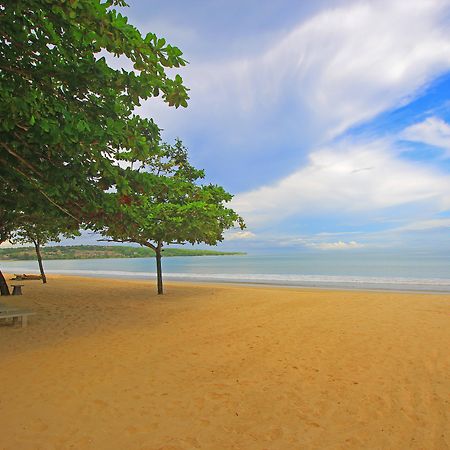 Keraton Jimbaran Resort Exterior photo