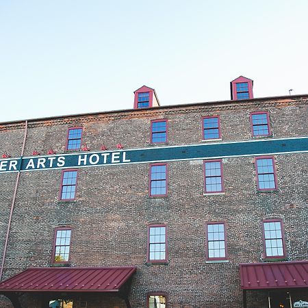 Lancaster Arts Hotel Exterior photo