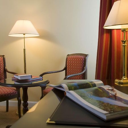 Best Western Grand Hotel De Bordeaux Aurillac Room photo