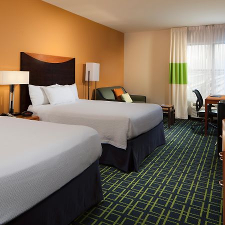 Fairfield Inn Suites By Marriott Orlando At Seaworld Exterior photo