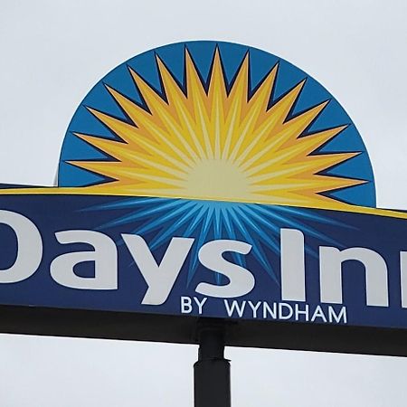 Days Inn By Wyndham Woodward Exterior photo