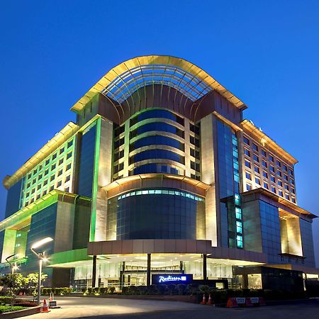 Radisson Blu Kaushambi Delhi Ncr Hotel Ghaziabad Exterior photo