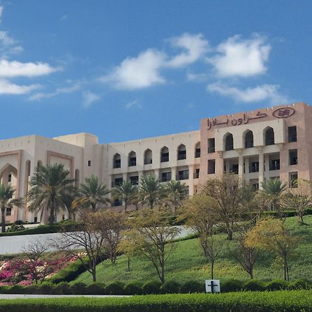 Crowne Plaza Sohar, An Ihg Hotel Exterior photo