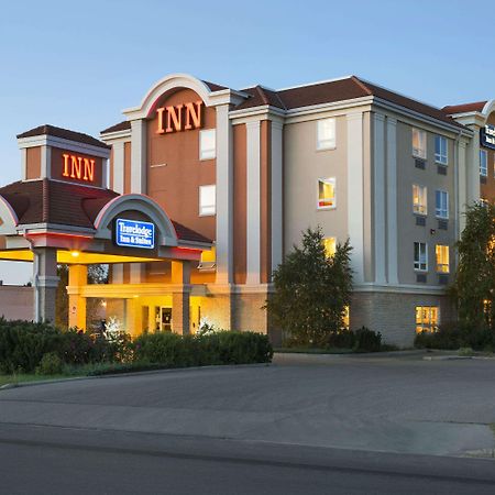 Travelodge By Wyndham Spruce Grove Exterior photo