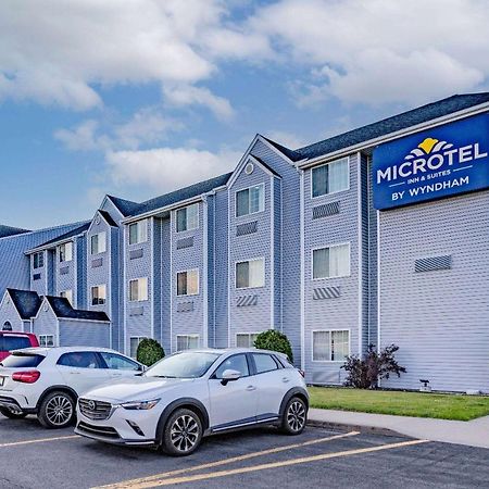Microtel Inn & Suites By Wyndham Plattsburgh Exterior photo
